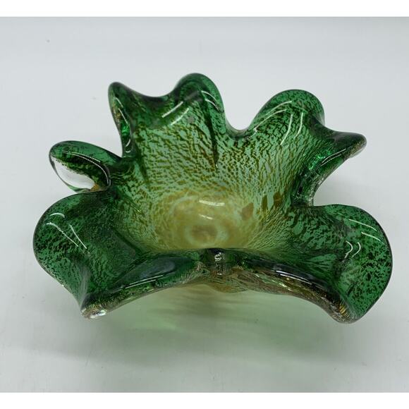 Vintage Hand Blown Art Glass Bowl Four Leaf Clover Emerald Green Gold Mica 6” - Picture 2 of 7